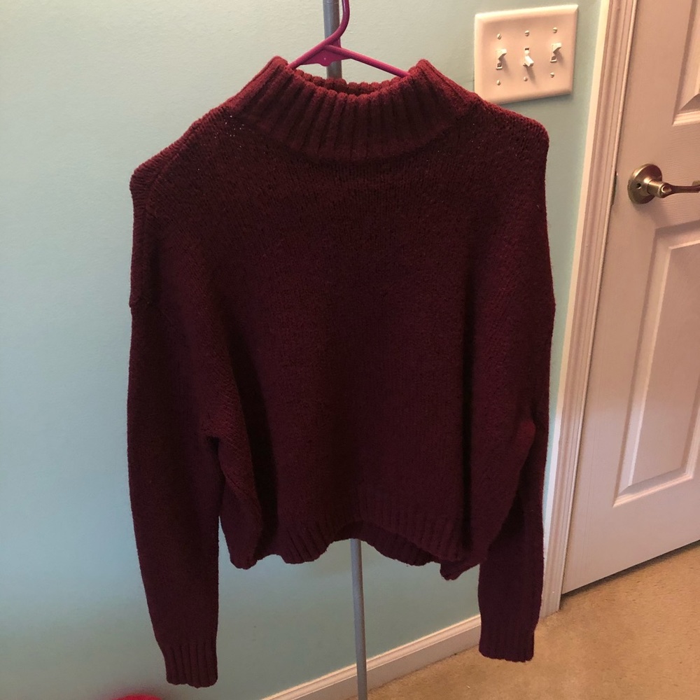 American Eagle sweater